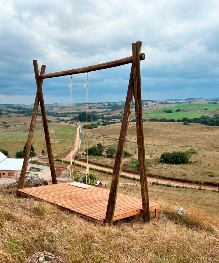 Deck em madeira de sucupira preta